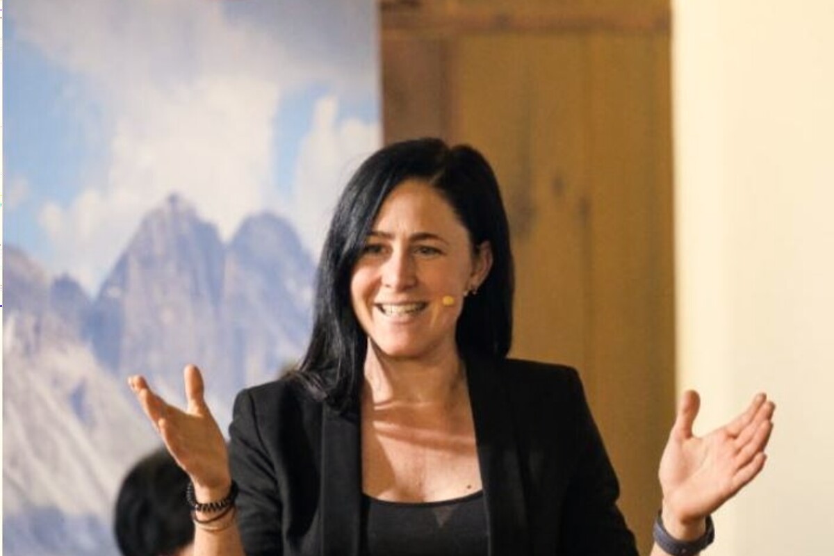Kathi Hager bei einer Moderation
